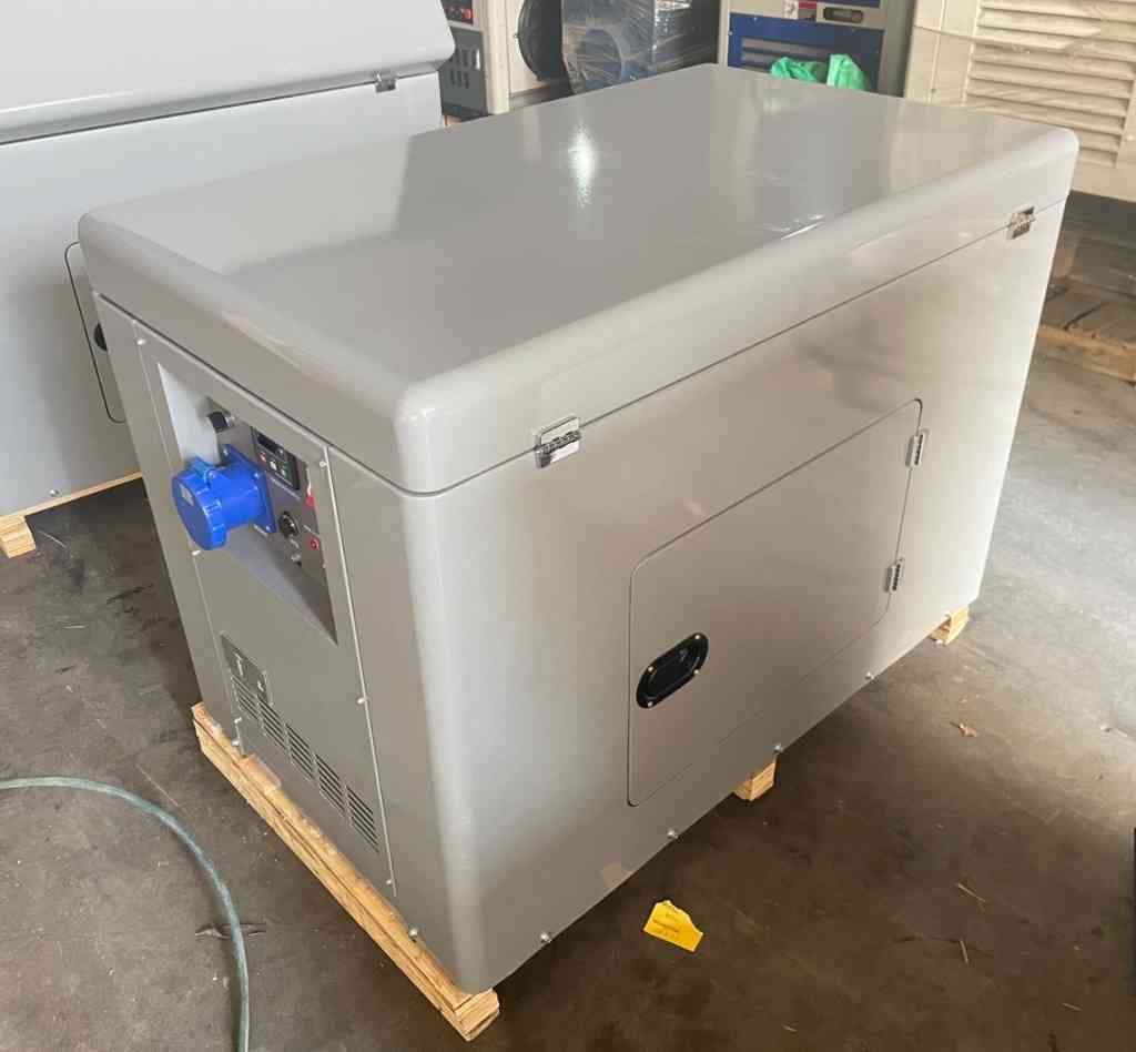 Дизельный генератор Амперос LDG16500S