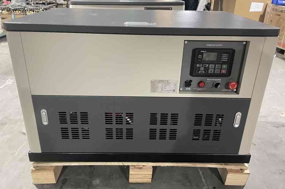 Бензиновый генератор Амперос LT31000S-3