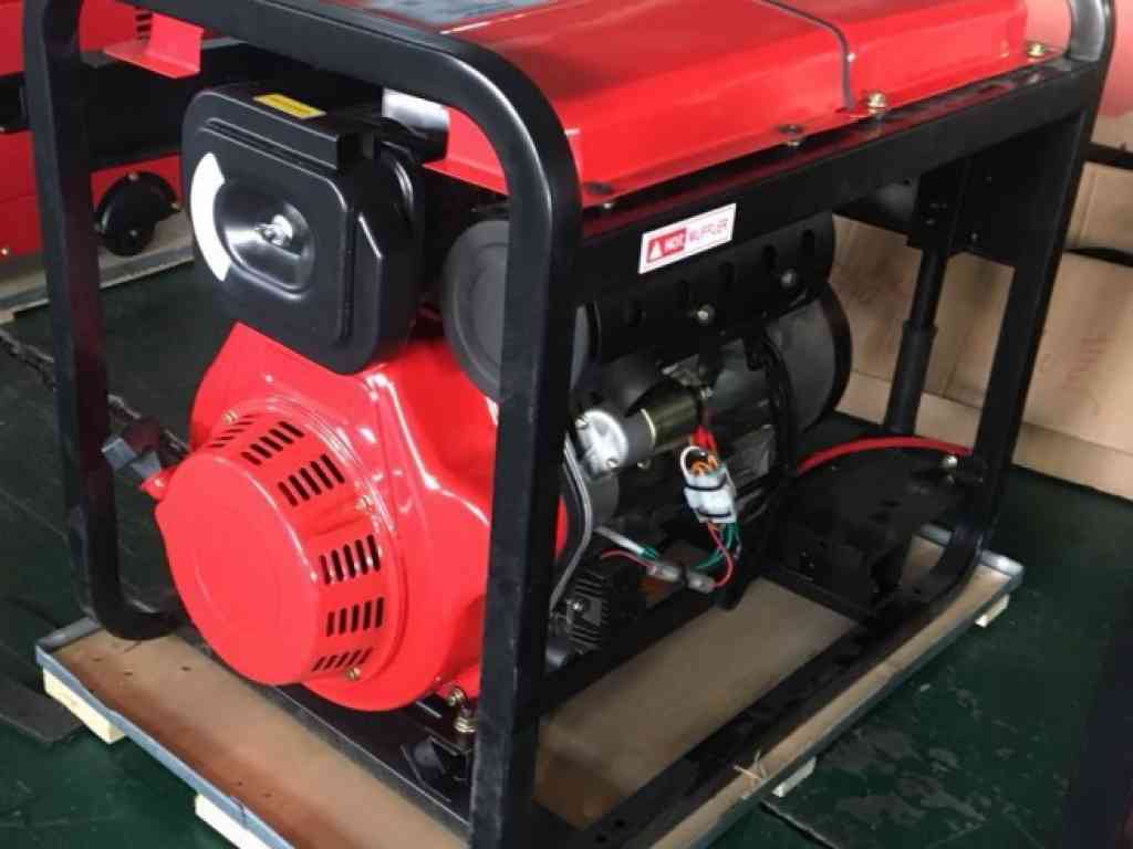 Дизельный генератор Амперос LDG8500E